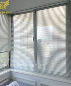 Rèm trường học