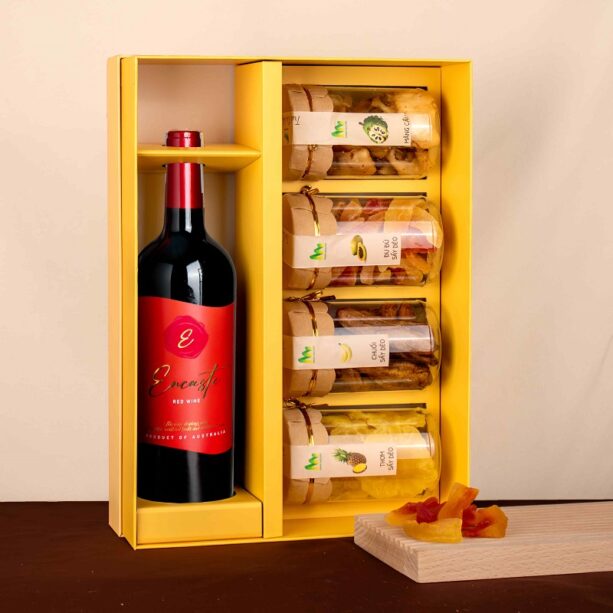 Hộp quà tết Tình Doanh 04